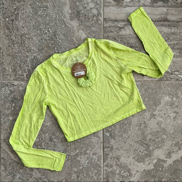 Splendid 2-Piece Cropped Tee & Scrunchie Mojito Long Sleeve Size S NWT $32 - Picture 3 of 11